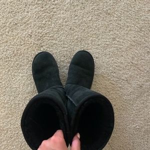 Black Uggs